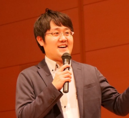 鶴崎 修功さん