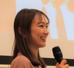 川原 礼衣さん