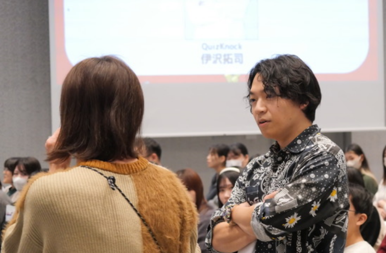 伊沢さんと参加者の様子