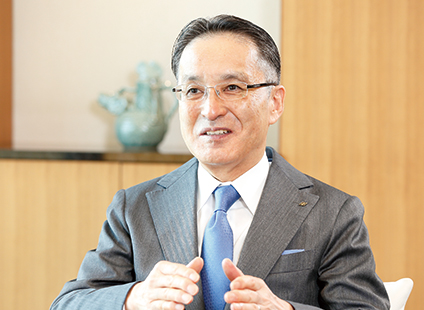 丸紅株式会社 代表取締役 社長　柿木 真澄 氏