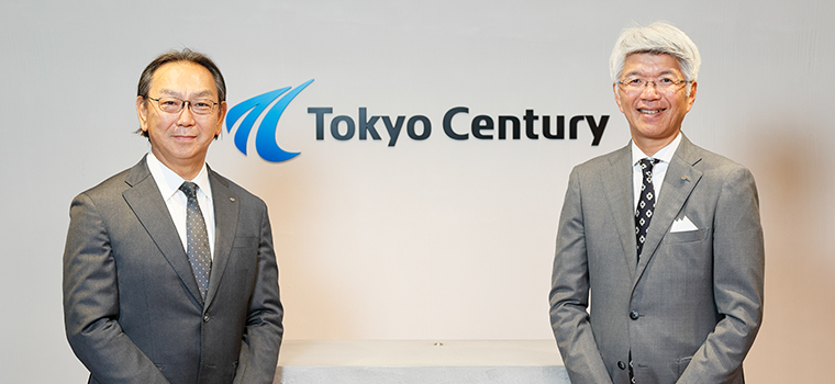 右：東京センチュリー株式会社 代表取締役社長 CEO　藤原 弘治 氏 左：野村アセットマネジメント株式会社 CEO兼代表取締役社長 小池 広靖